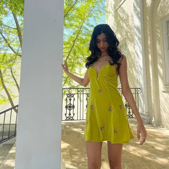 Urban Outfitters UO Floral Velvet Velour Embroidered Mini Dress  Green Size XS - Picture 1 of 10